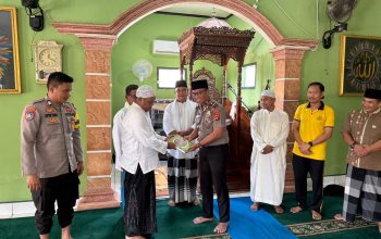 Polsek Riau Silip Gelar Jumat Keliling