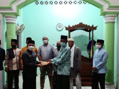 Lestarikan Budaya Nganggung, Mulkan Datangi Masjid Nurul Islam